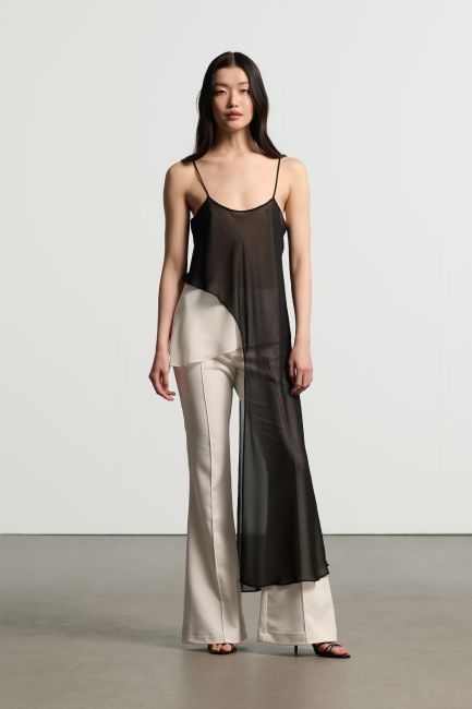 Asymmetric bias cut top - Black