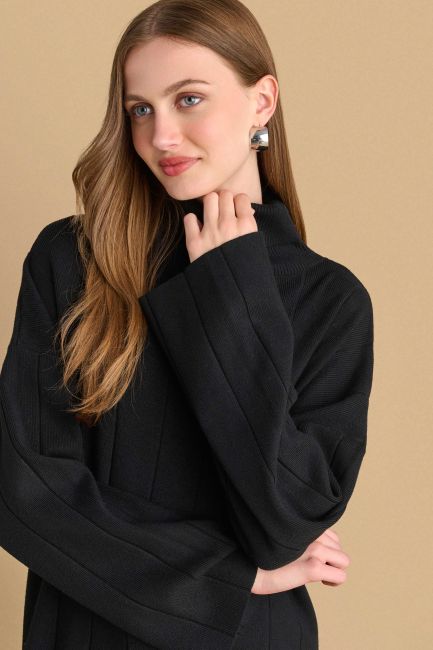 Textured-stripe turtleneck blouse - Black