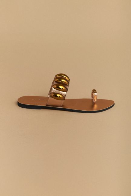 Σανδάλια φλατ με διακοσμητικές πέτρες - Bronze