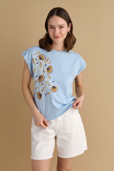 Embroidered t-shirt - Light blue